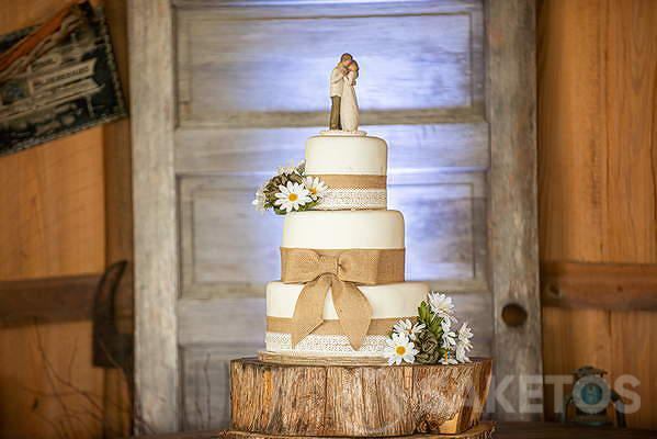 Dokonalý dort pro rustikální svatbu