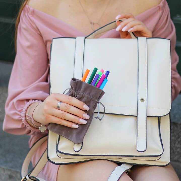 Sametové sáčky 10 x 13 cm - stříbrné Rozlucka se svobodou