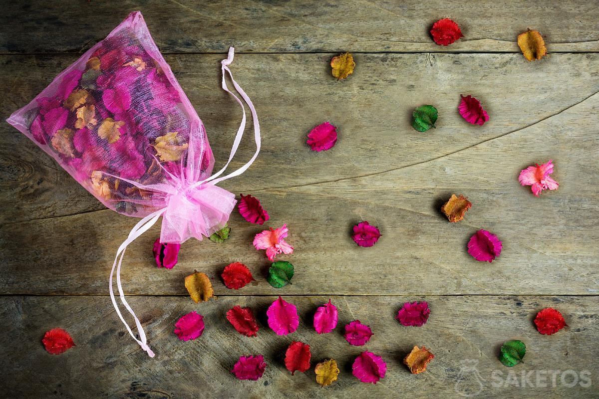 Sáčky z organzy mohou také uchovávat sušenou vůni