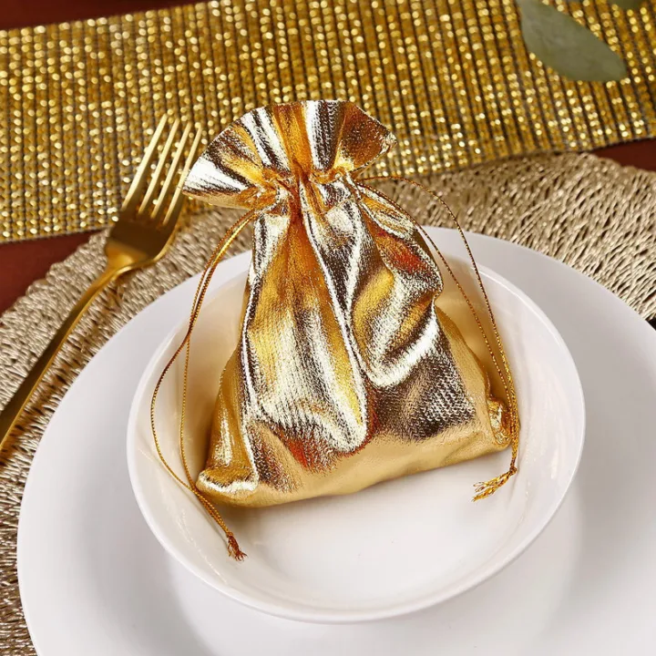 Zlaté metalické sáčky na výzdobu stolu
